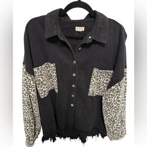 POL BRAND oversized light black and distressed animal print shacket. EUC